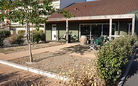 greet Hotel Belleville en Beaujolais A6
